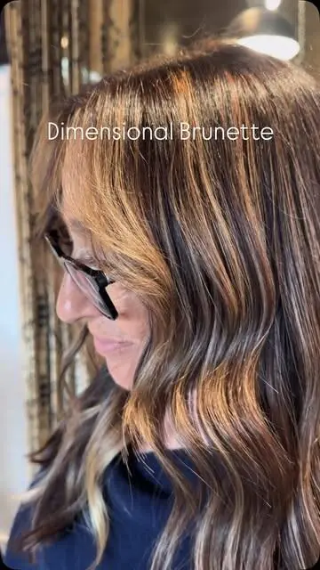 Dimensional brunette by Salon Bilancio